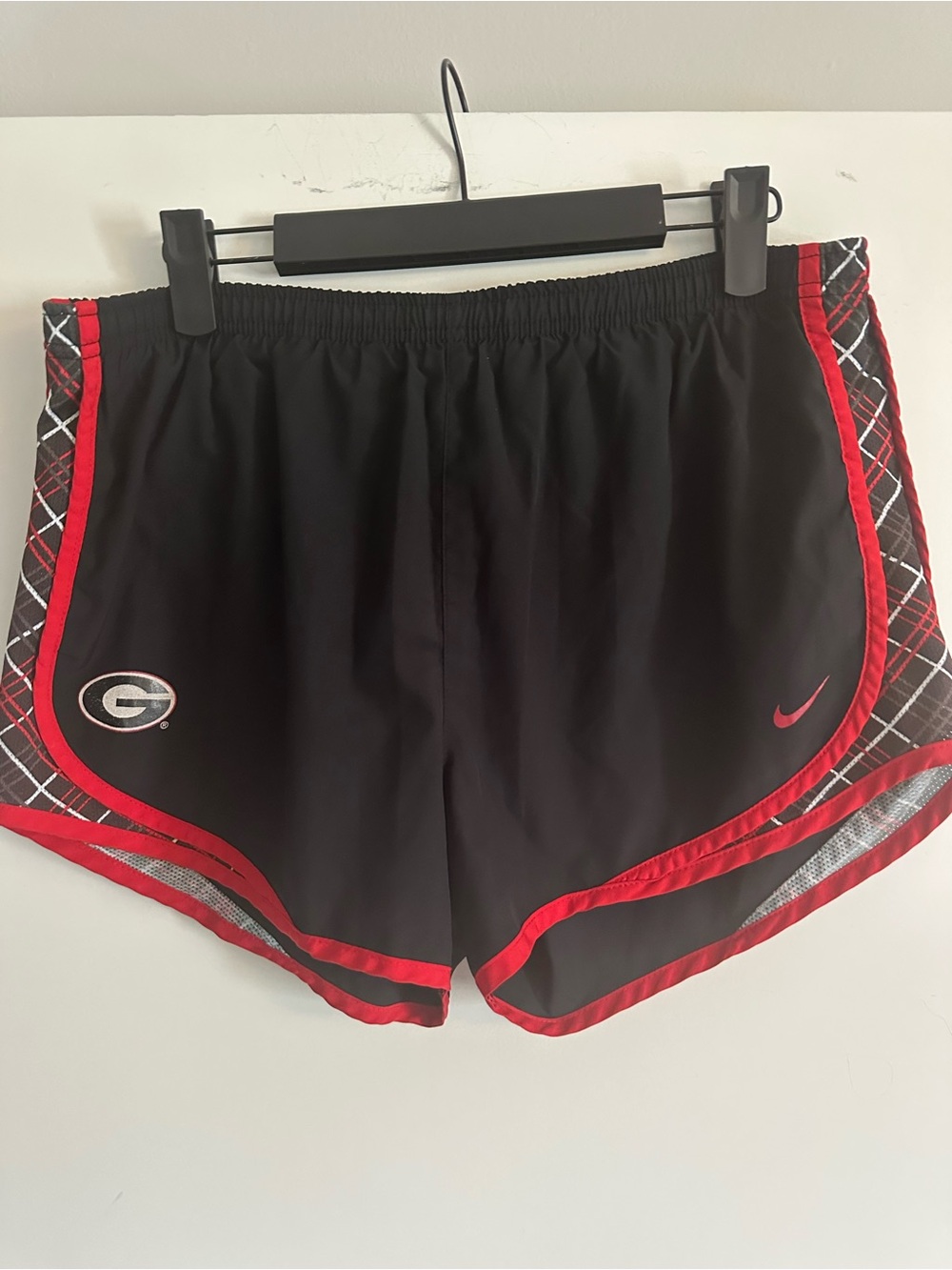 Nike Women’s Black & Red Athletic Shorts - Georgia Bulldogs vintage